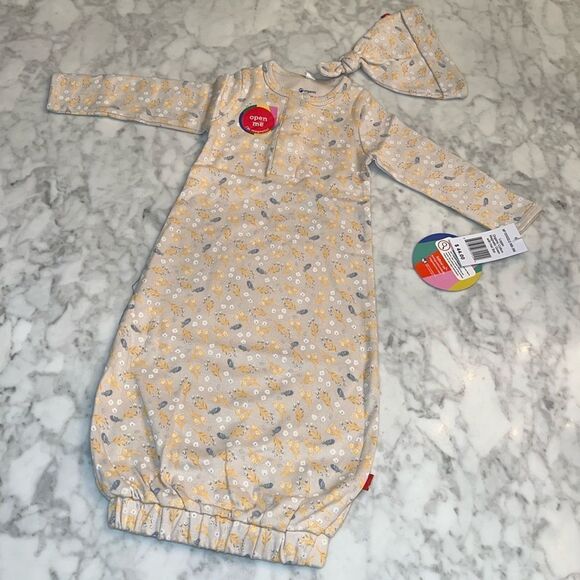 Magnetic Me Other - NWT MAGNETIC ME ORGANIC COTTON GOWN/HAT SET NB-3M